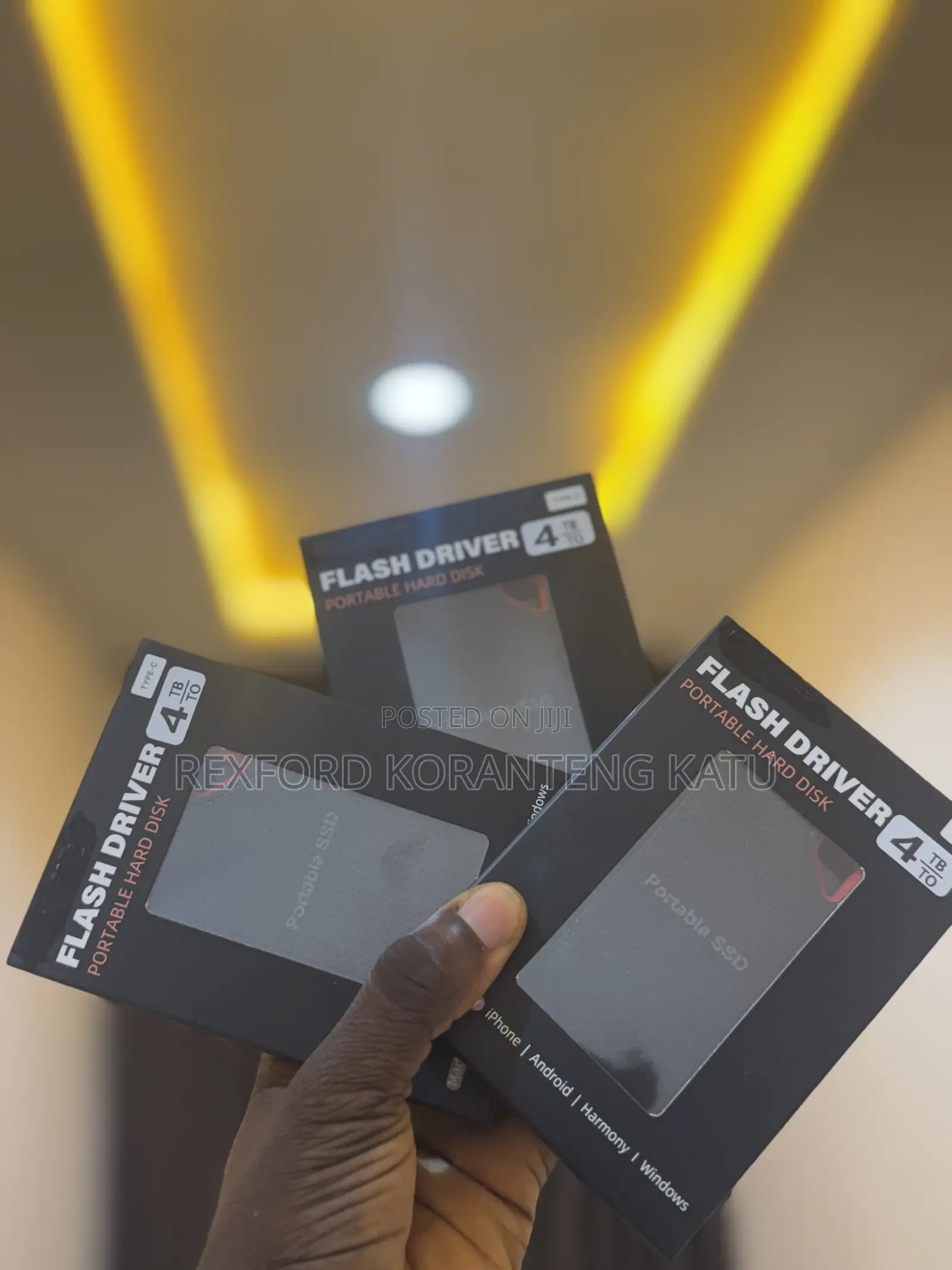 4tb SSD External Hard Disk / Fast Transfer for All Devices