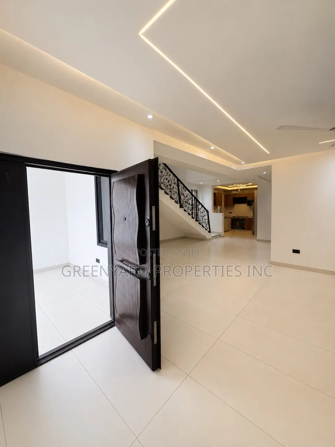 4bdrm House in Hills Makarios, East Legon for sale