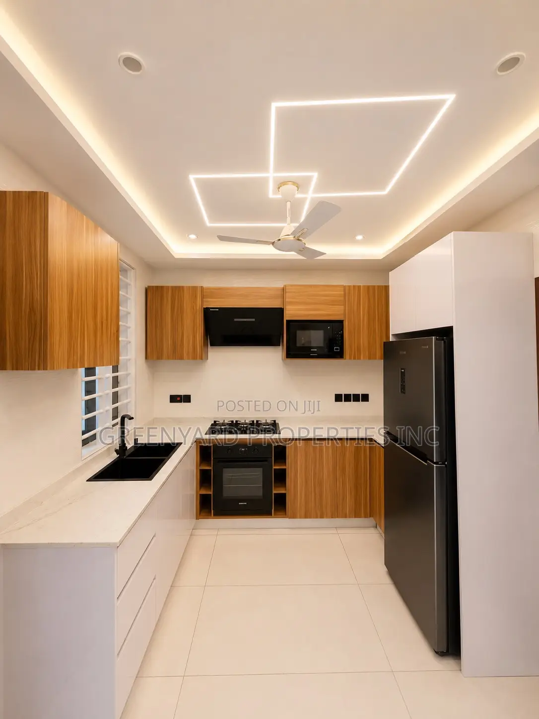 4bdrm House in Hills Makarios, East Legon for sale