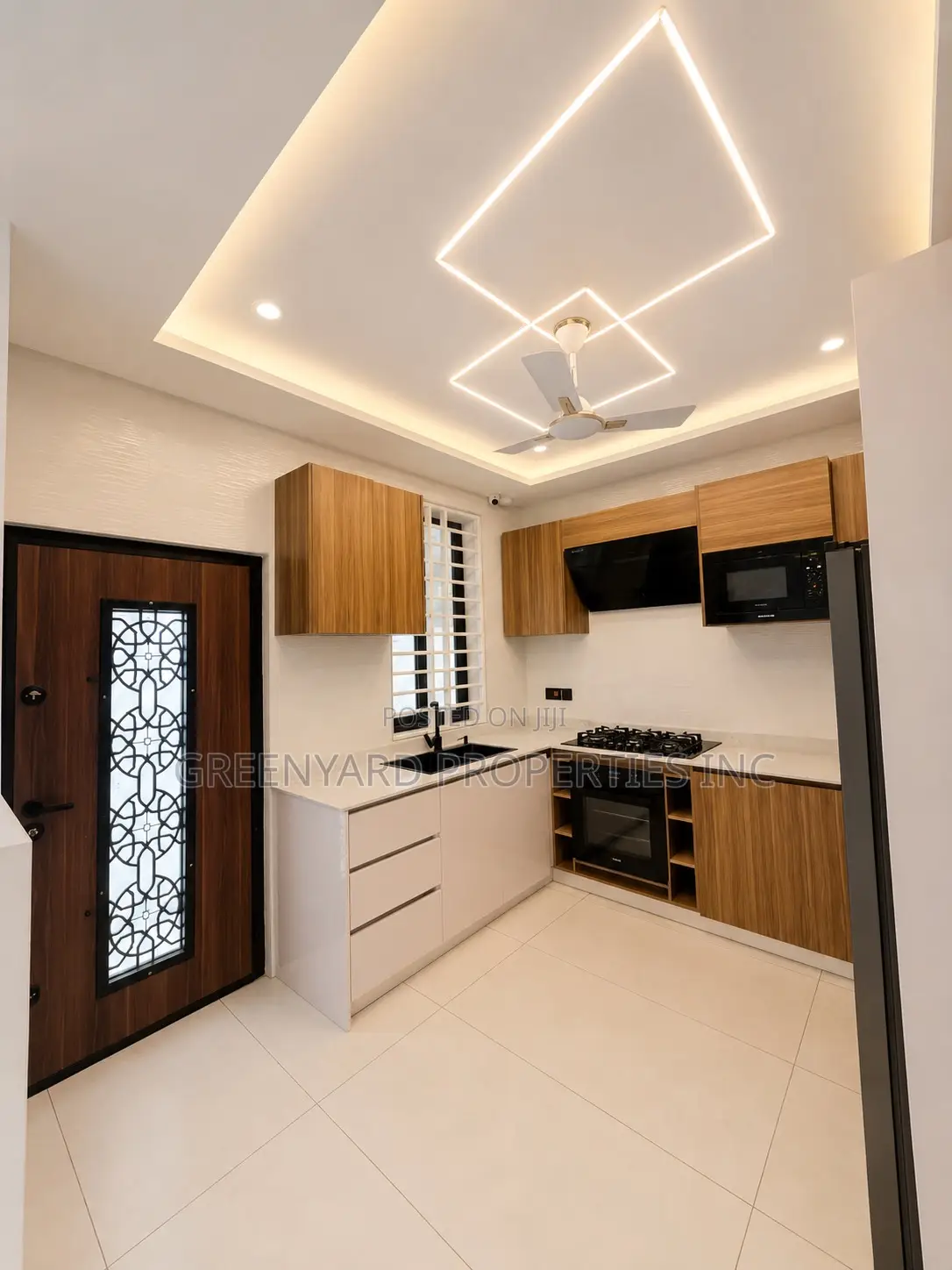 4bdrm House in Hills Makarios, East Legon for sale