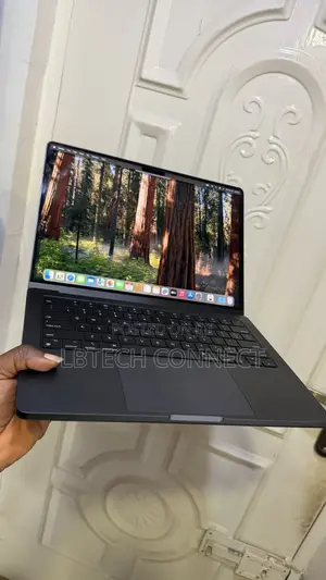 Laptop Apple MacBook Pro 2024 M4 Pro 24GB Apple M4 Pro SSD 512GB