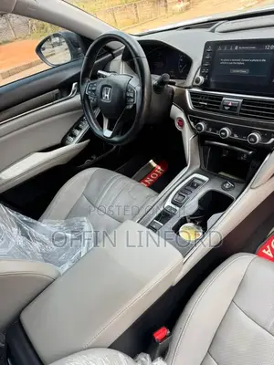 Honda Accord Sport (2.0L 4cyl Turbo 10A) 2019 Off white