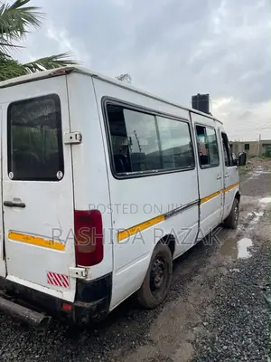 Volkswagen Transporter 2009 White