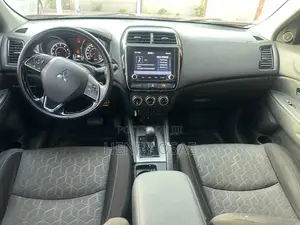 Mitsubishi Outlander 2.0 PHEV AWD 2021 Red
