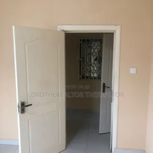 1bdrm Apartment in Ofankor for rent