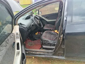 Toyota Vitz 2010 Black