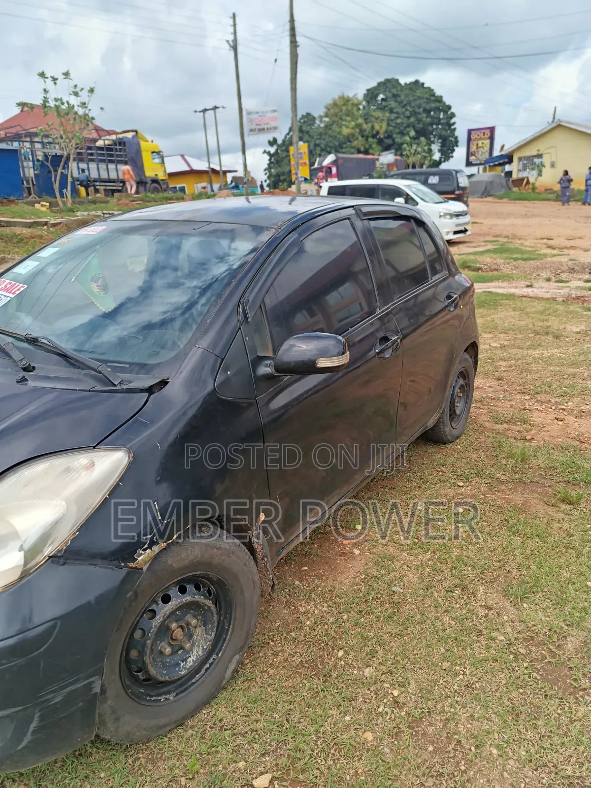 Toyota Vitz 2010 Black