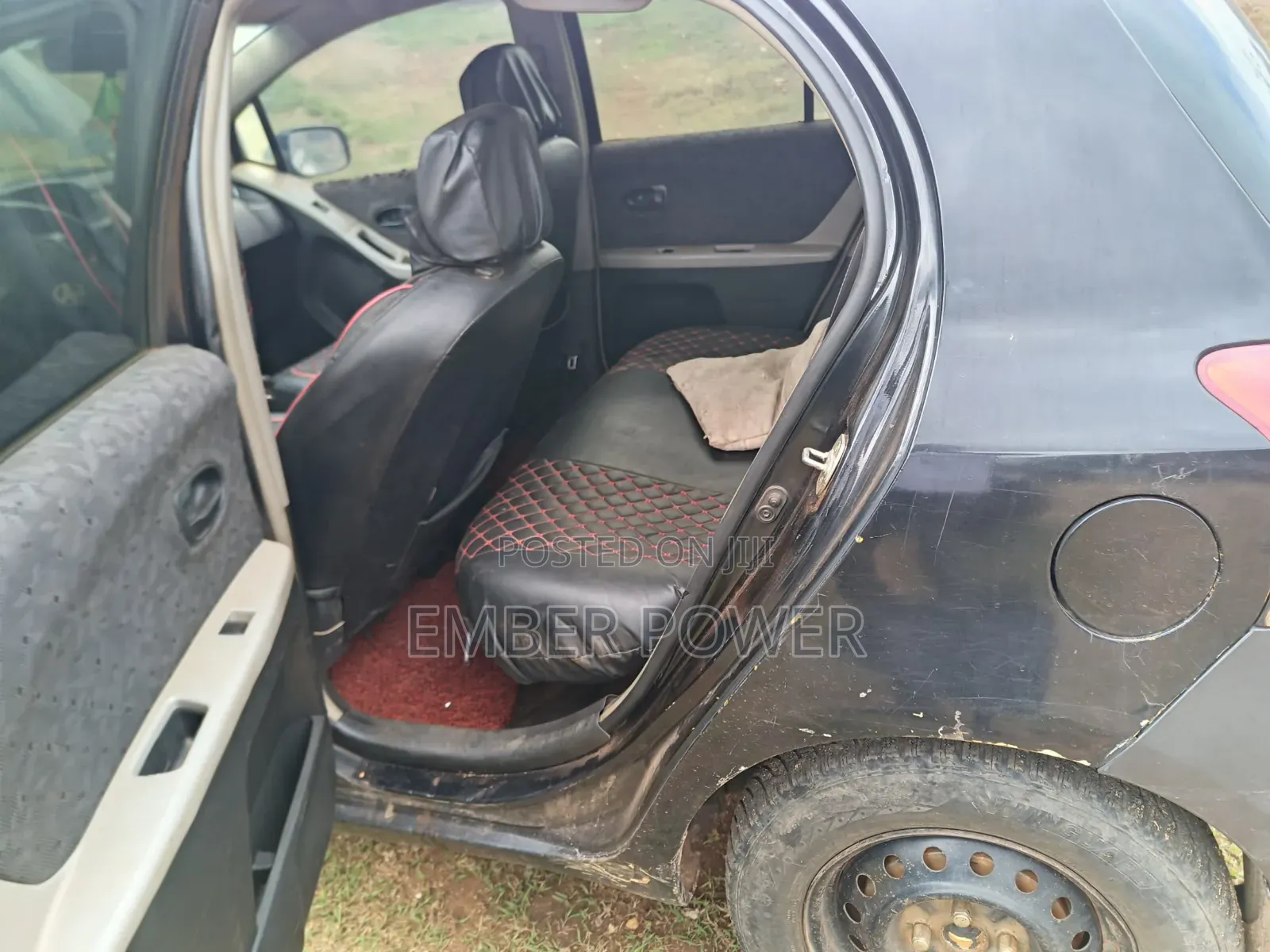 Toyota Vitz 2010 Black