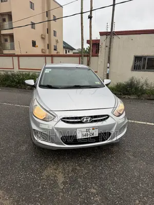 Hyundai Accent SE Sedan 2016 Silver