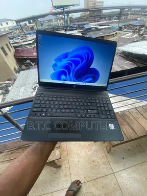 Laptop HP Pavilion 15 12GB Intel Core i5 HDD 1T
