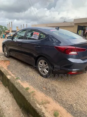Hyundai Elantra 2020 Blue