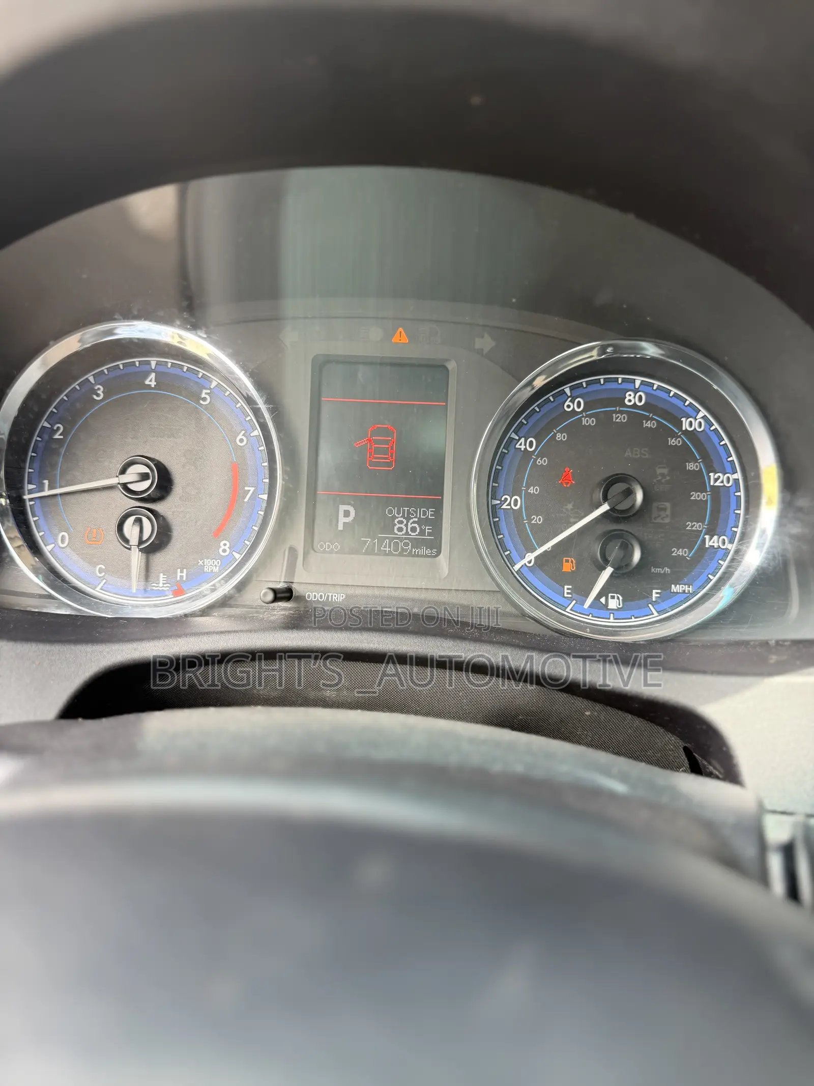 Toyota Corolla LE Eco (1.8L 4cyl 2A) 2018 Gray