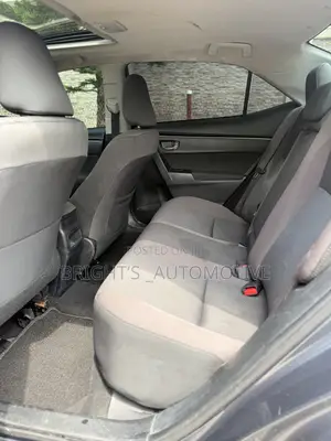 Toyota Corolla LE Eco (1.8L 4cyl 2A) 2018 Gray