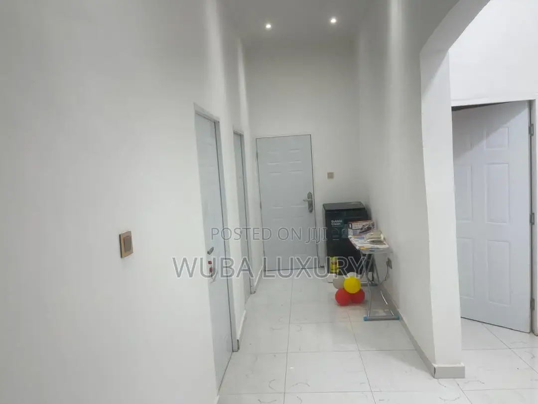 3 Bedroom Fully Furnished Short Stay Apartment