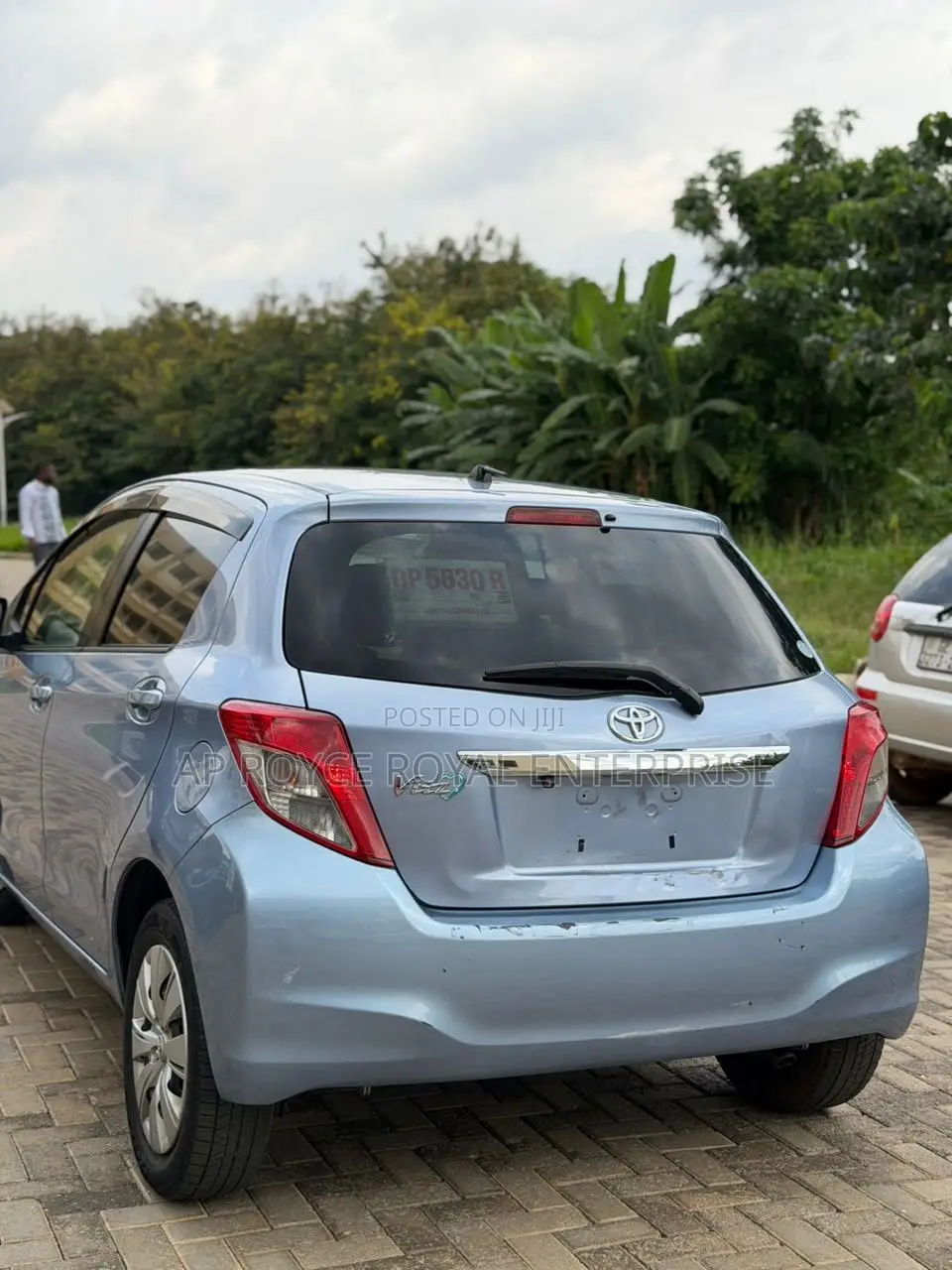 Toyota Vitz 1.5 FWD 5dr 2013 Blue