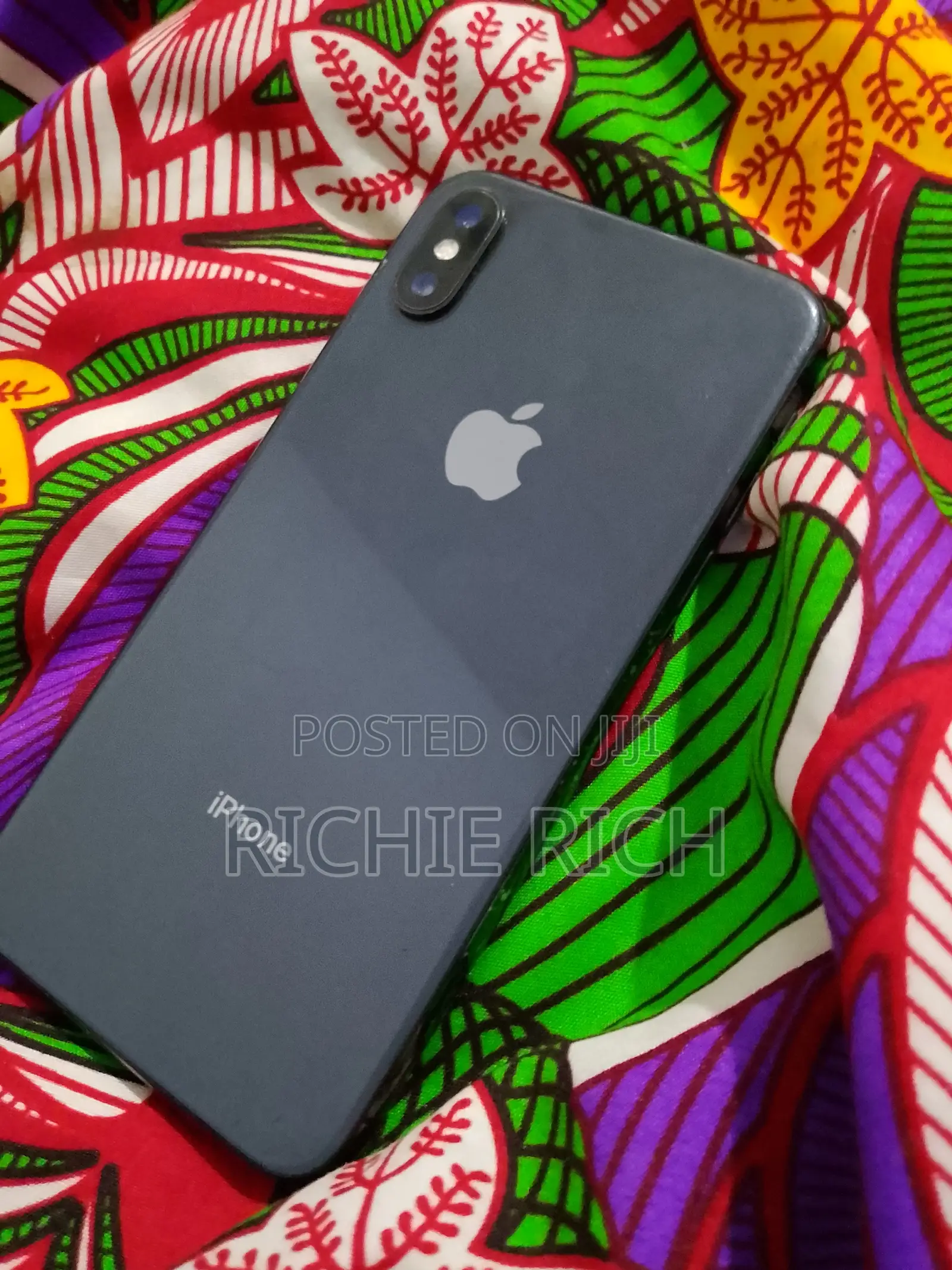 Apple iPhone X 64 GB Black