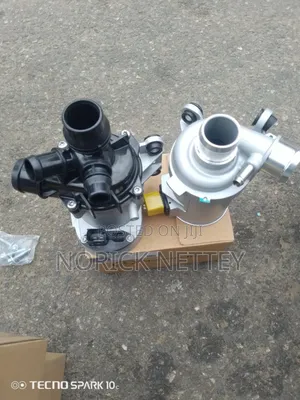 Mercedes-Benz Brand New Water Pump C300