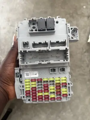 2023 2024 Honda Cr-v Ex-L Interior Cabin Fuse Box Control Module