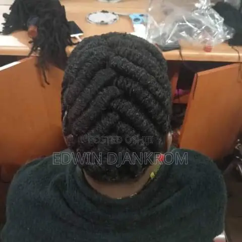 Professional Dreadlocks Retwist and Style