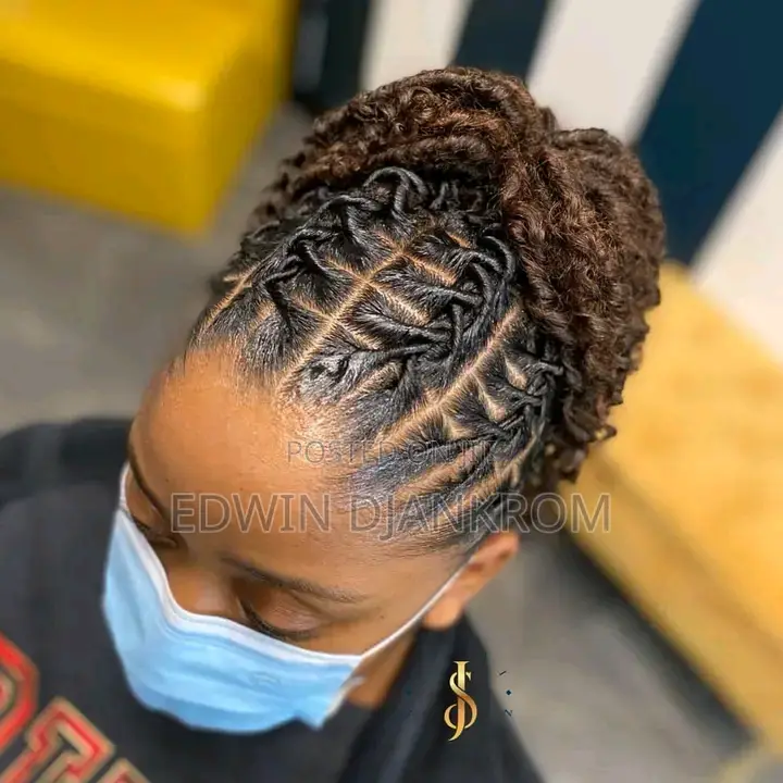Professional Dreadlocks Retwist and Style
