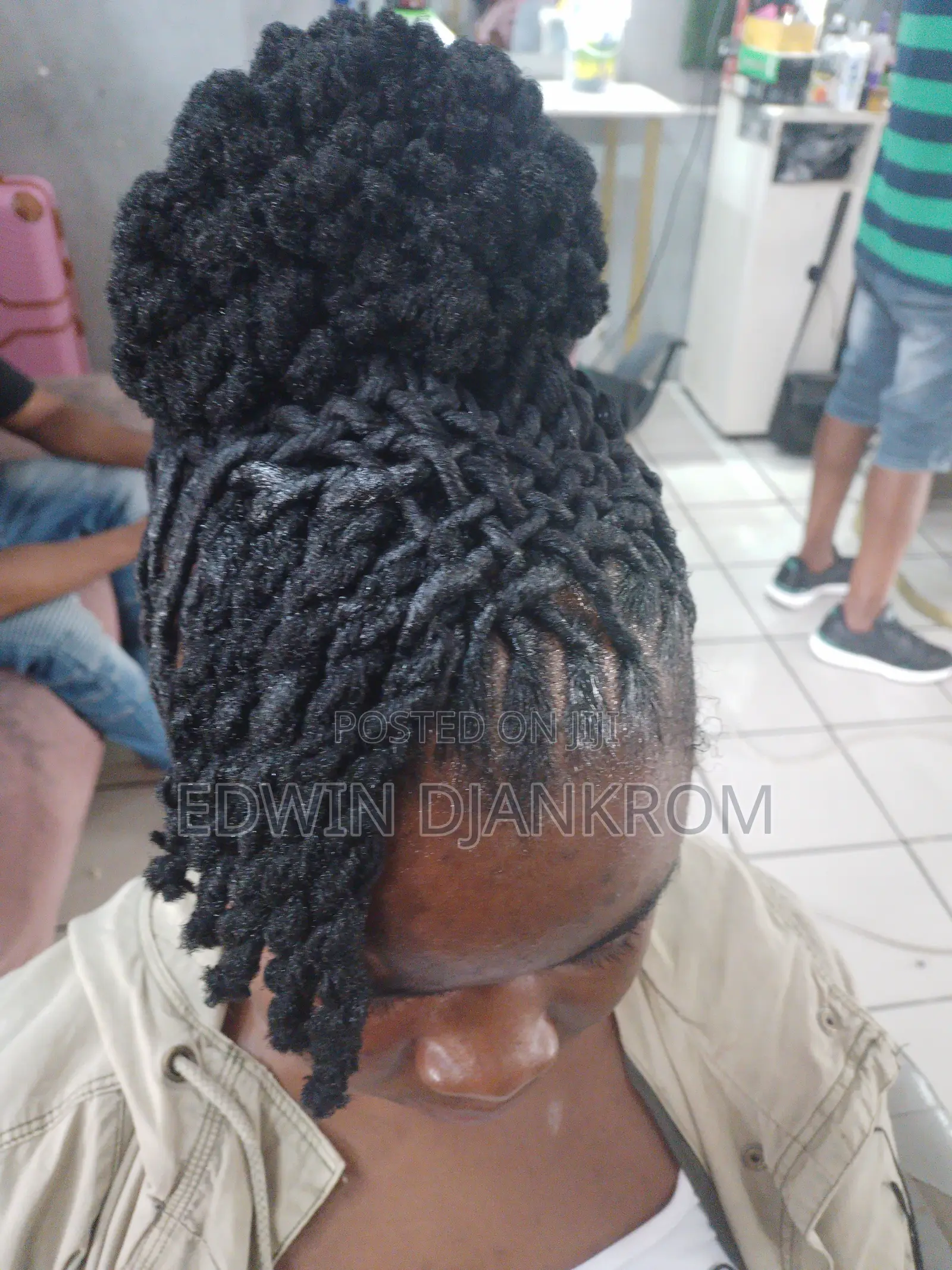 Professional Dreadlocks Retwist and Style
