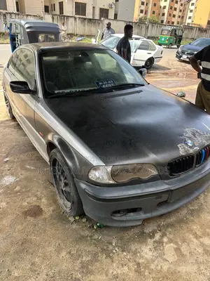 BMW 3 Series 330i RWD 2008 Gray