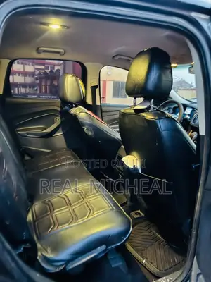 Ford Escape S 4dr SUV (2.5L 4cyl 6A) 2015