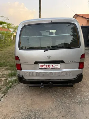 Toyota Grand HiAce 2005 Silver