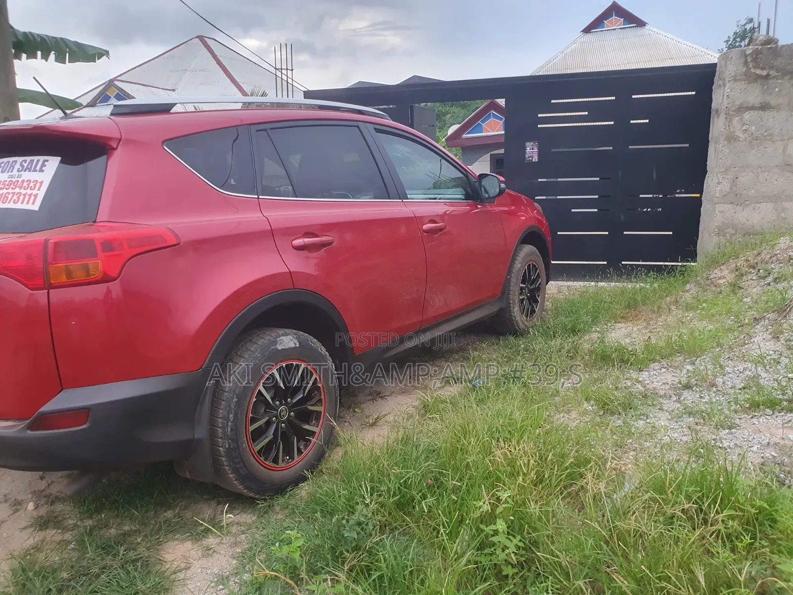 Toyota RAV4 XLE 4dr SUV AWD (2.5L 4cyl 6A) 2015 Red