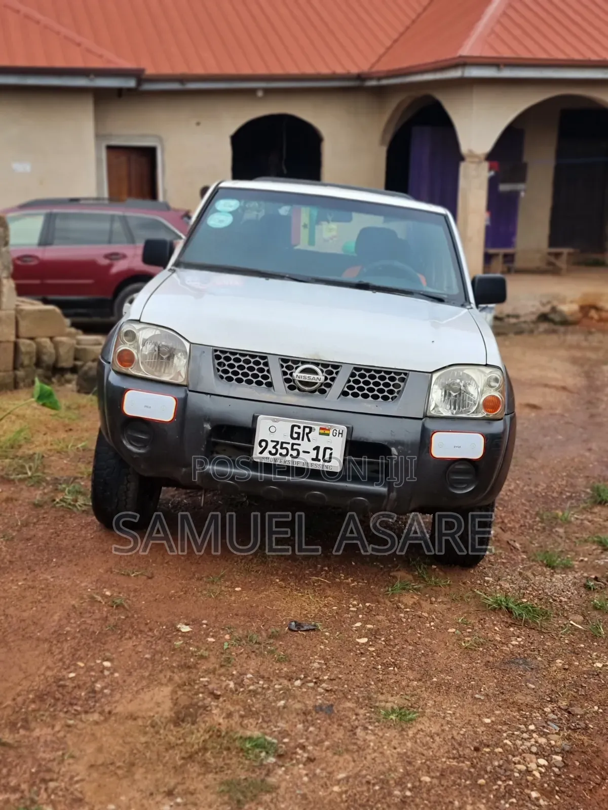 Nissan Hardbody 2009 White