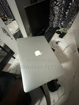 Laptop Apple MacBook Pro 2015 16GB Intel Core i5 SSD 500GB