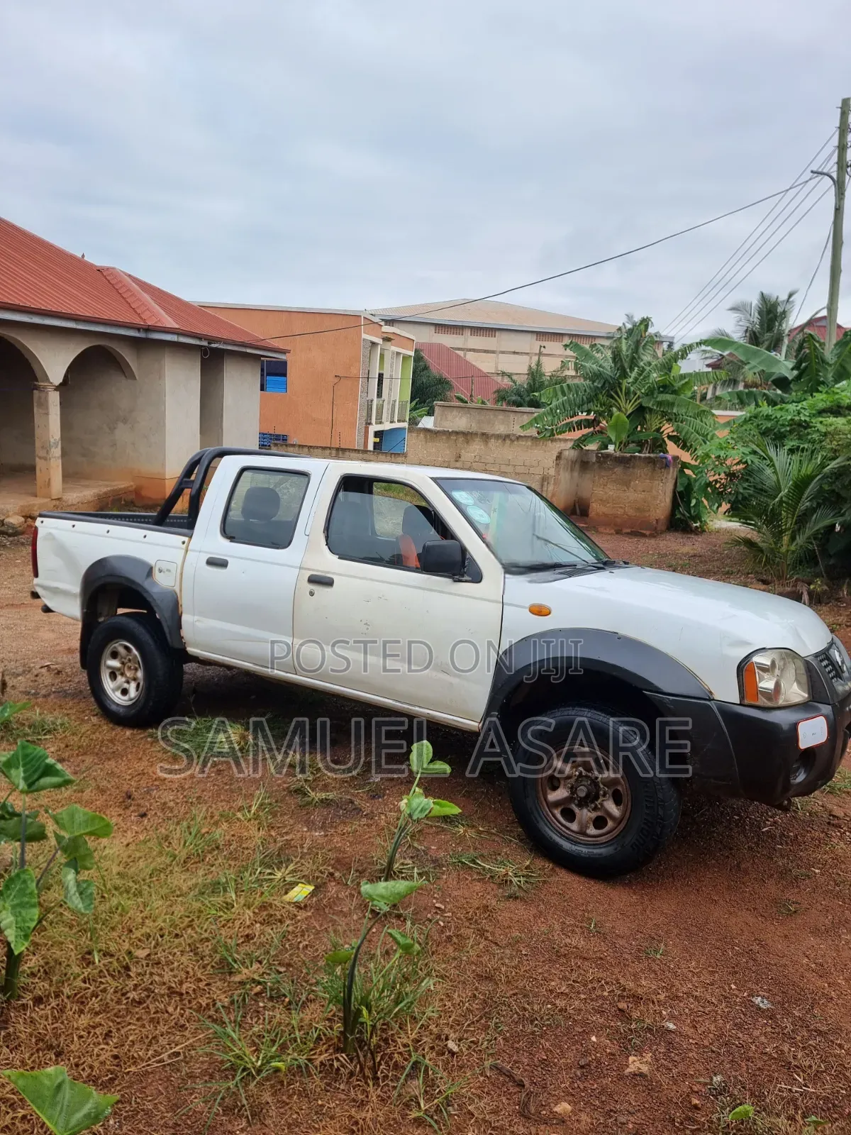 Nissan Hardbody 2009 White