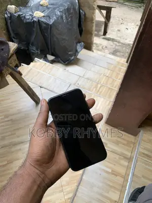 Apple iPhone XR 64 GB Black