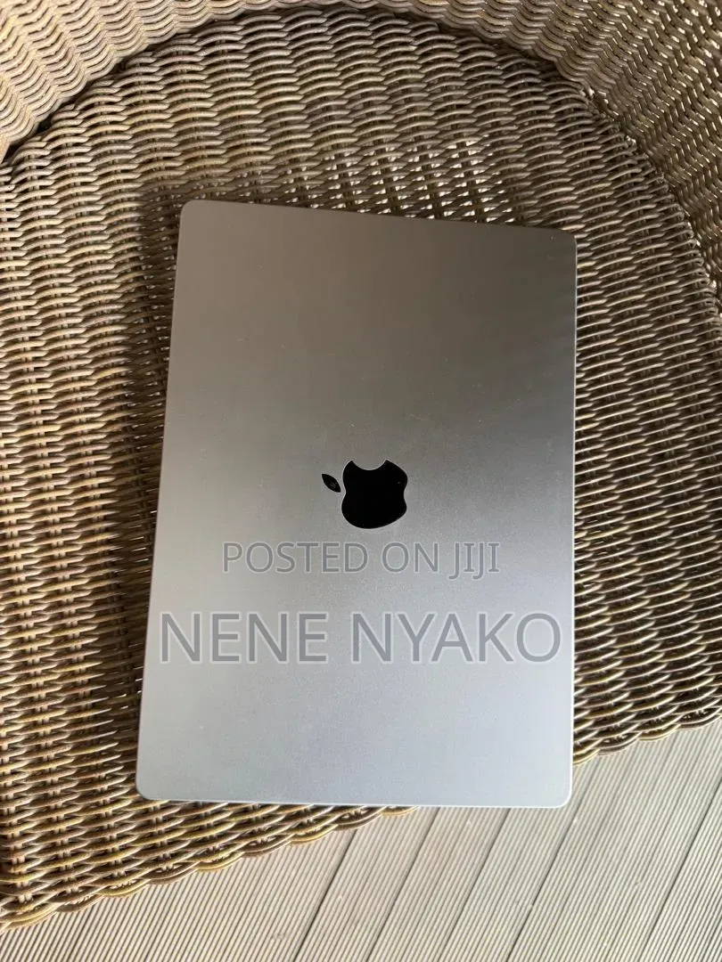 Laptop Apple MacBook Pro 2023 M2 16GB Apple M2 Ultra SSD 1T