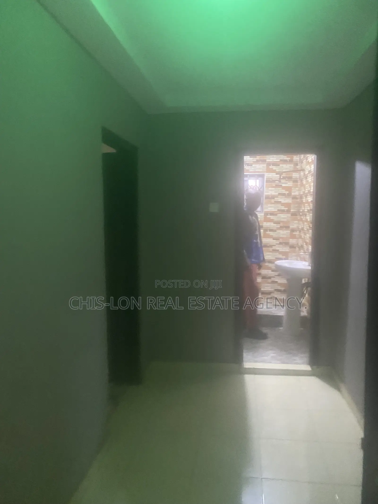 1bdrm Apartment in Chis-Lon Broker’S, New Market for rent