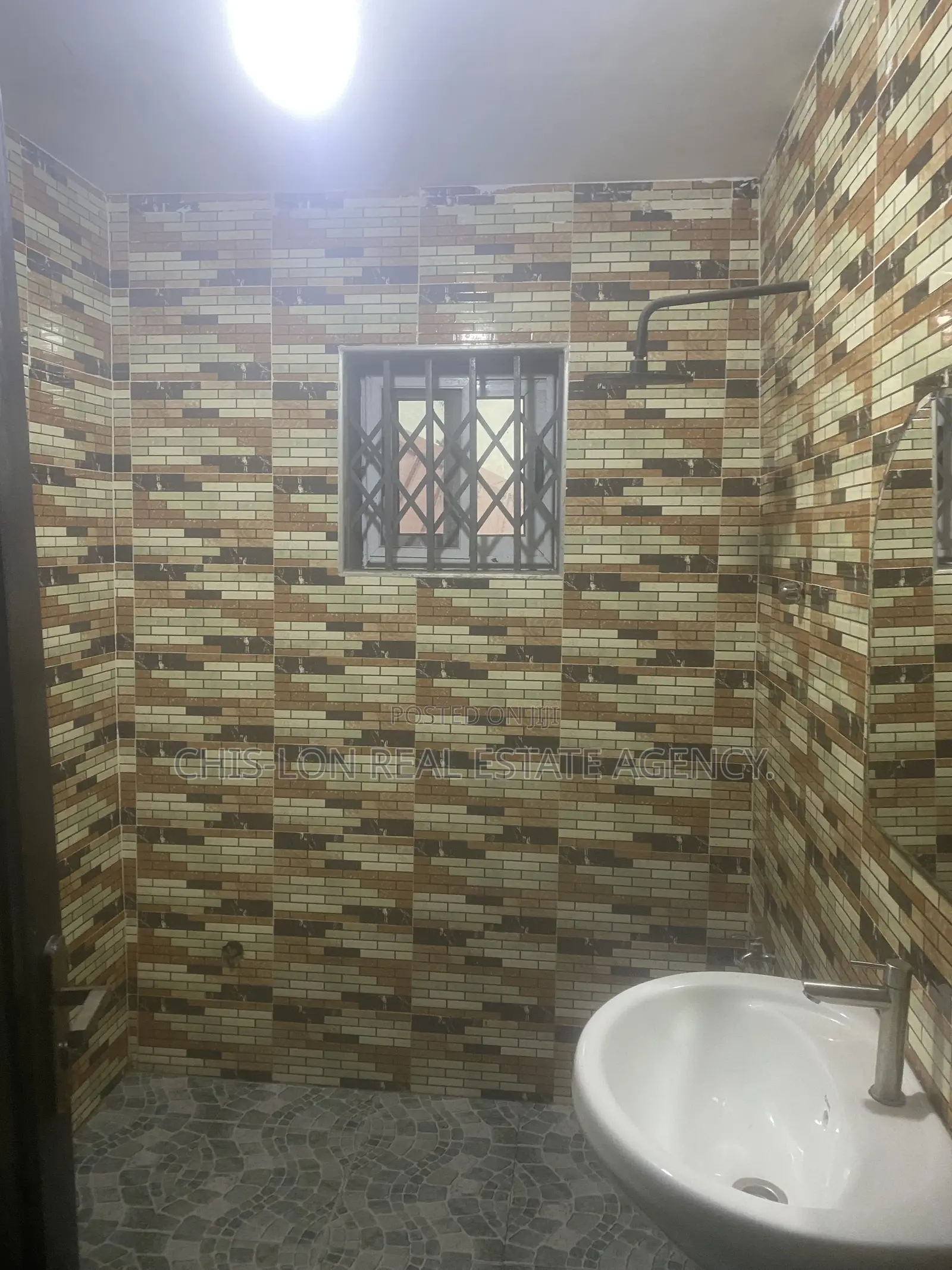 1bdrm Apartment in Chis-Lon Broker’S, New Market for rent