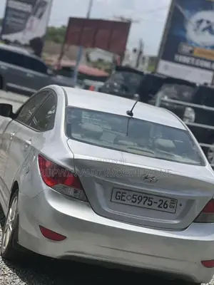 Hyundai Elantra 2013 Silver