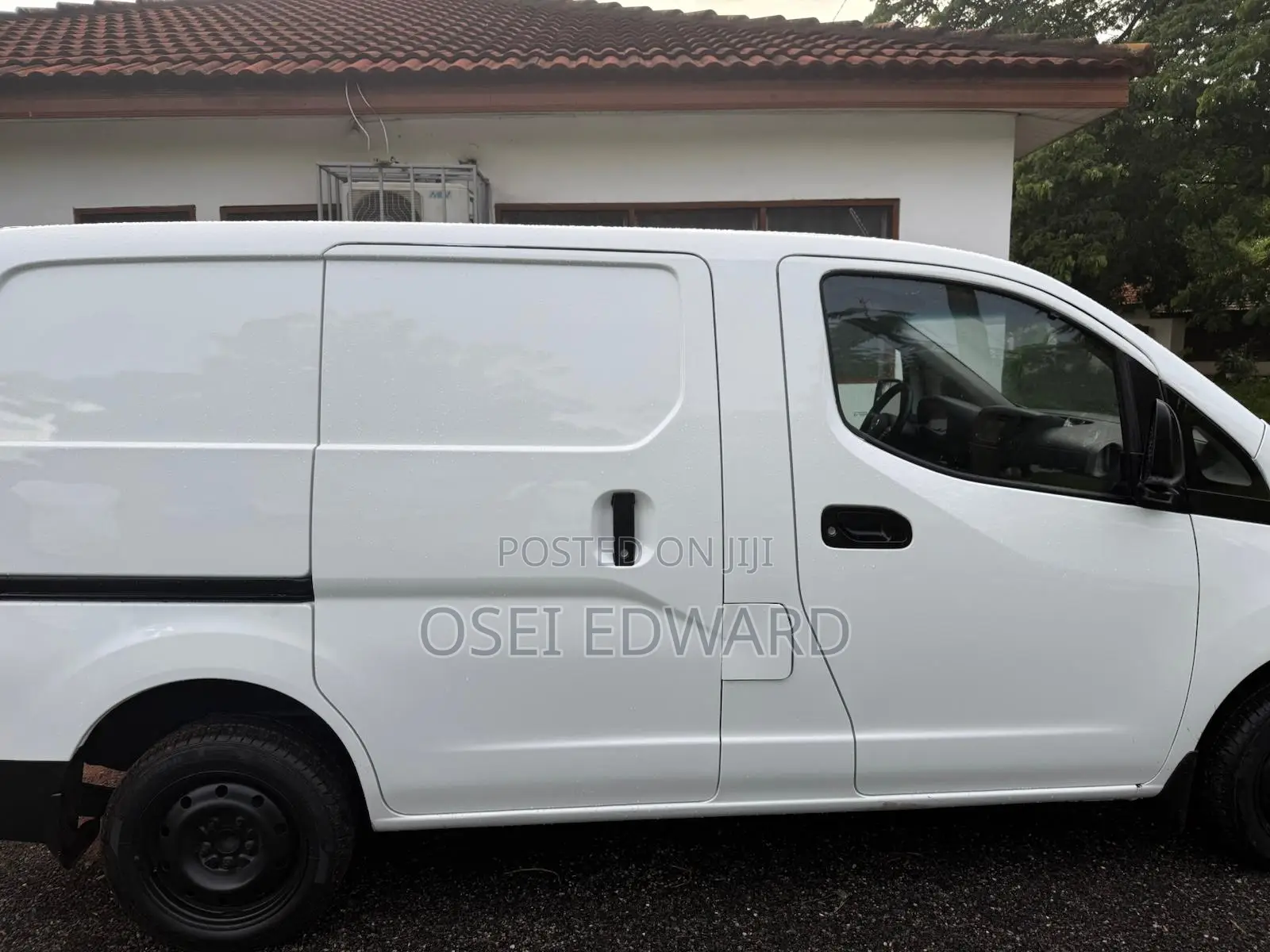 Nissan NV200 SV 2018 White