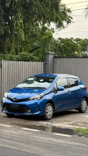 Toyota Vitz 1.3 AWD 3dr 2016 Blue