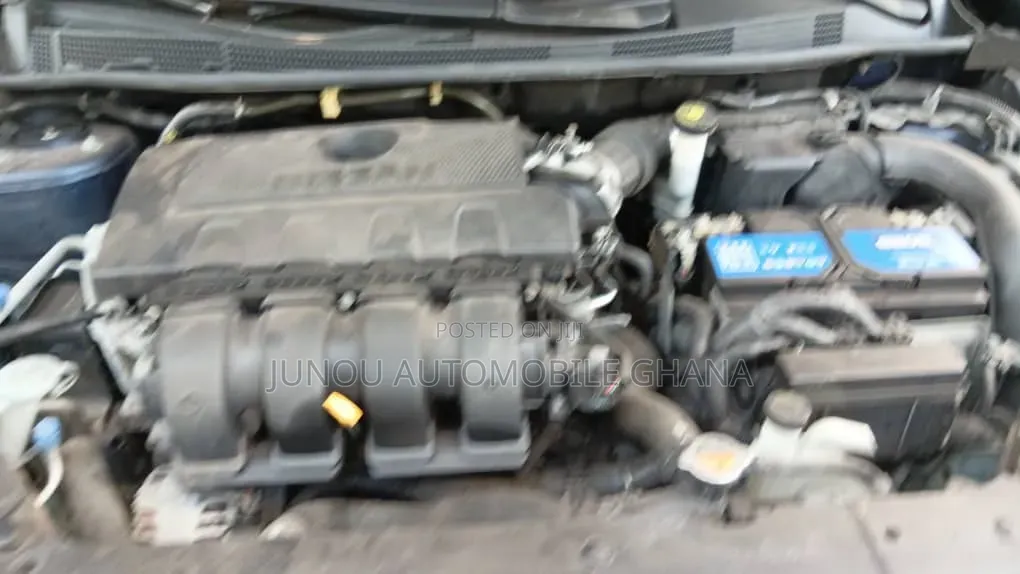 Nissan Sentra 2018 Blue