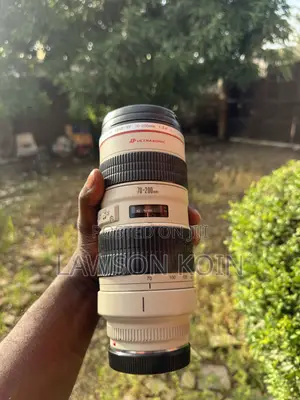 Canon Ef 70-200mm F 2.8l Is Usm Lens Comes With Cleaning Kits