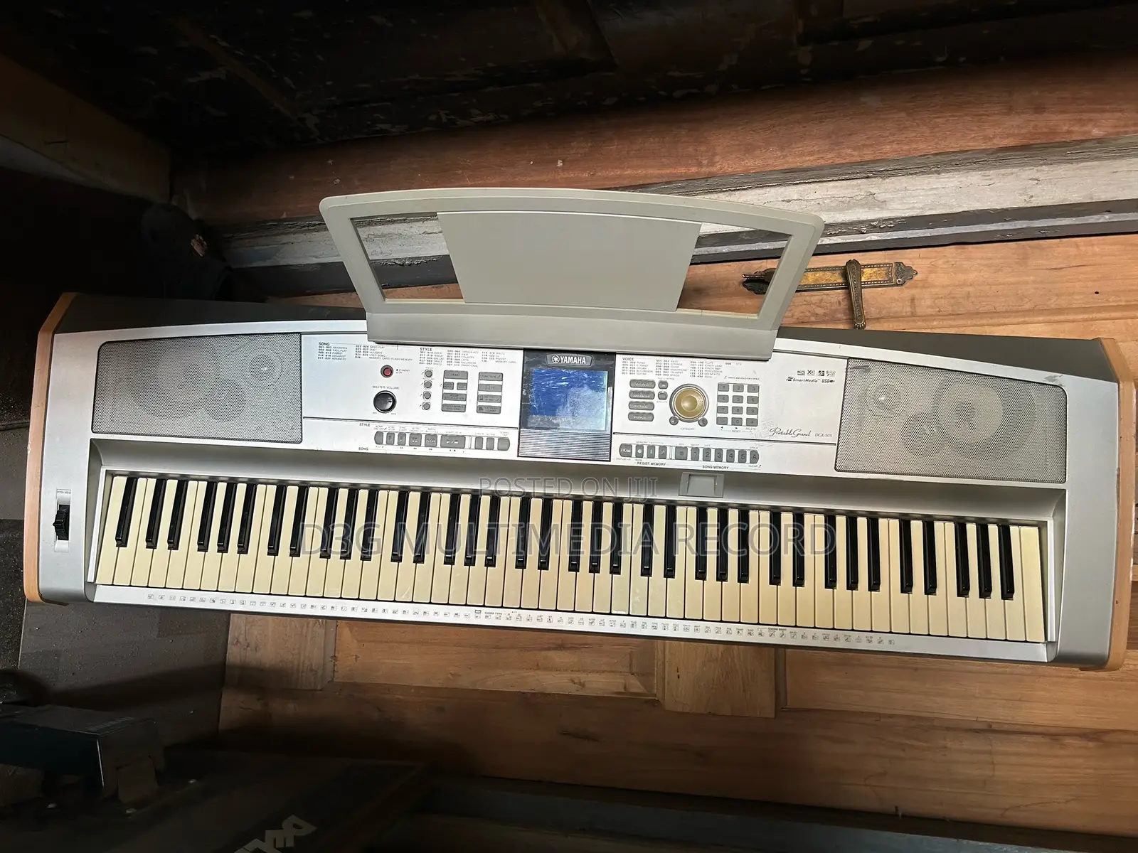 Yamaha DGX 505 Keyboard Organ