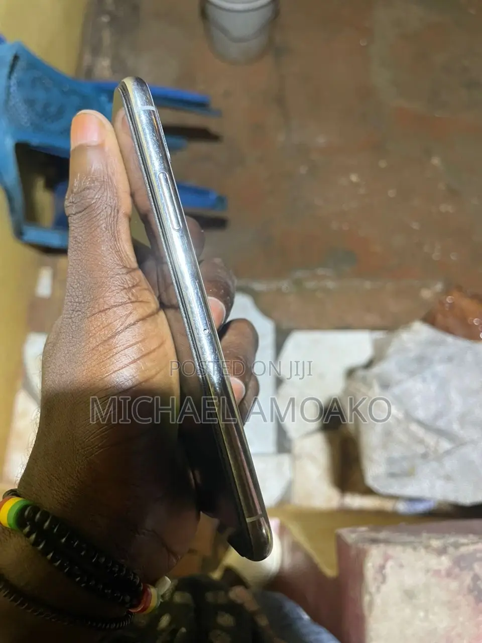 Apple iPhone XS 64 GB White