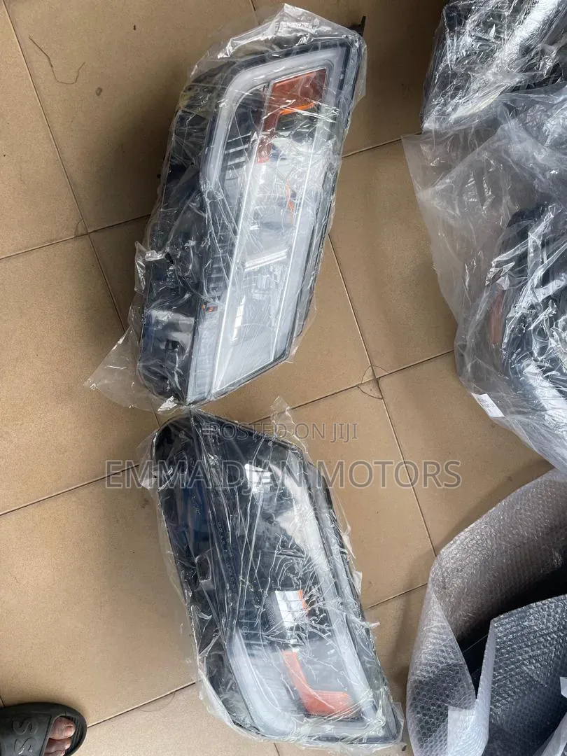 Ford Explorer 2016-202, Balck and Chrome Type Available