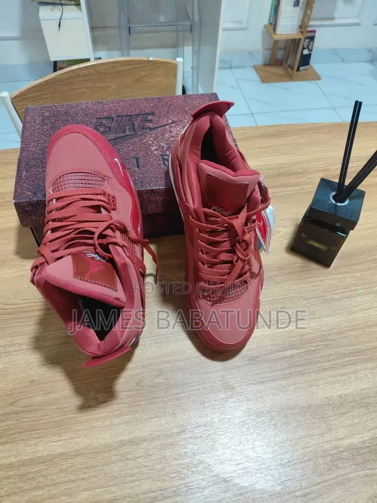 4 Nigel Sylvester "Brick by Brick "