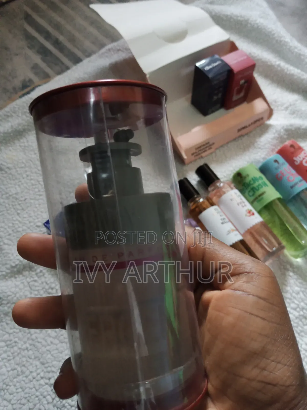 I Sell Perfumes and Body Splashes