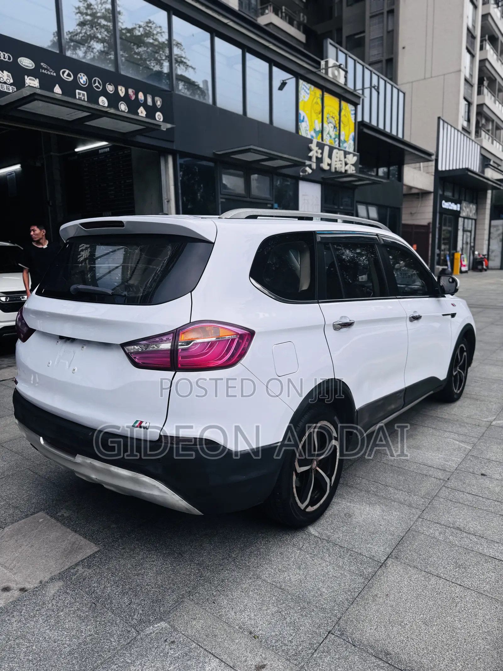 Car 2017 White