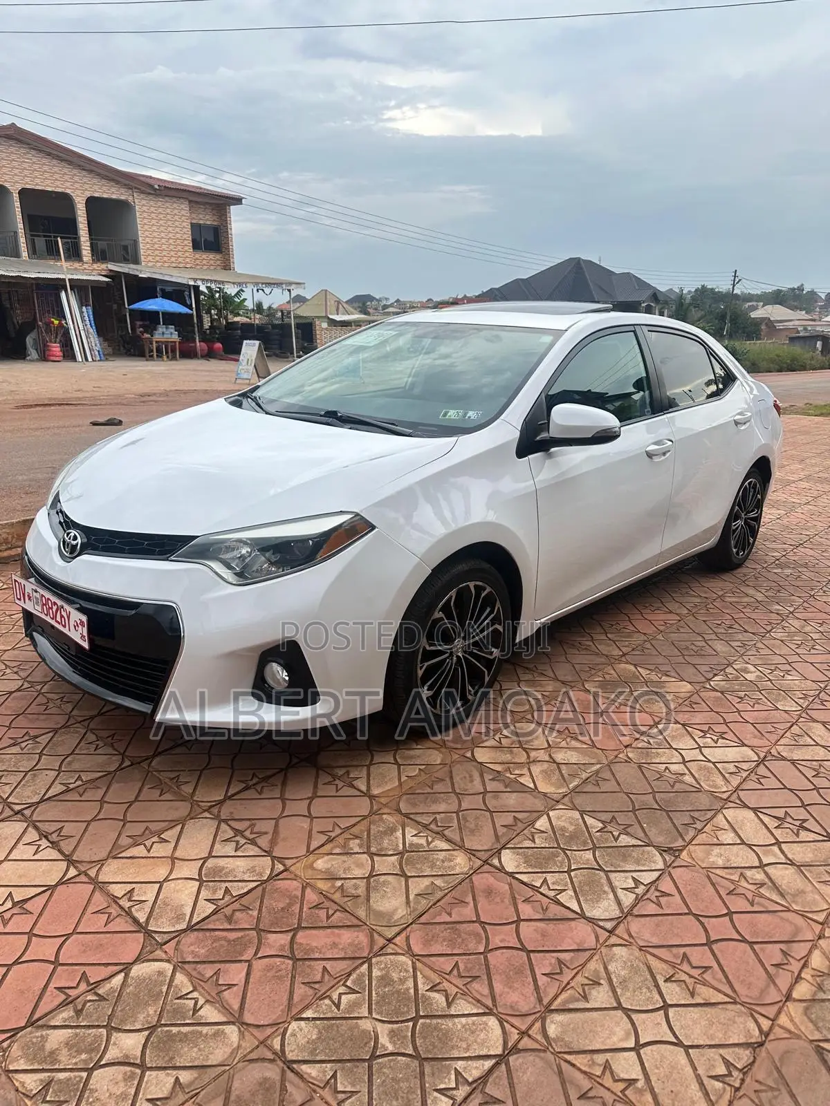Toyota Corolla S 4dr Sedan (1.8L 4cyl CVT) 2016 White