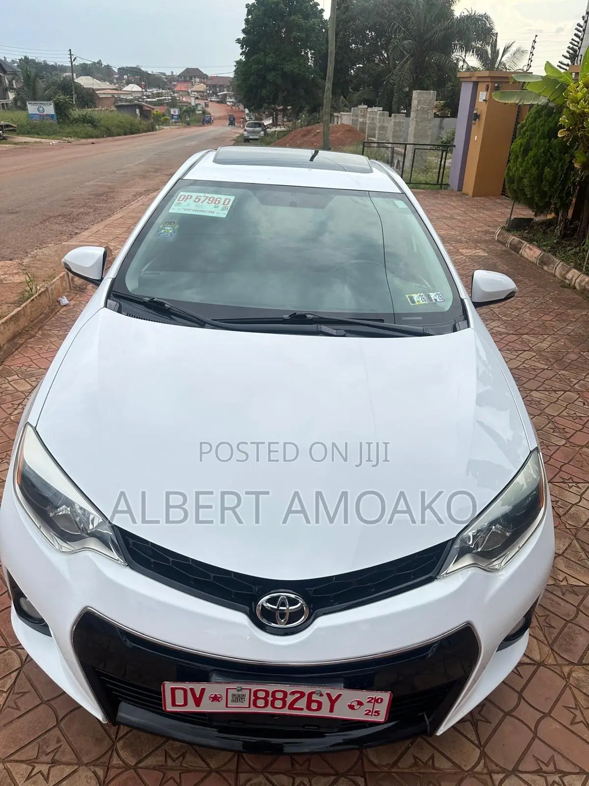 Toyota Corolla S 4dr Sedan (1.8L 4cyl CVT) 2016 White