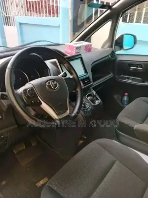 Toyota Voxy 2015 White